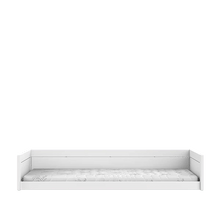 Charger l&#39;image dans la galerie, LIFETIME Kidsrooms Bed White / Premium (23) Montessori bed 90x200 cm
