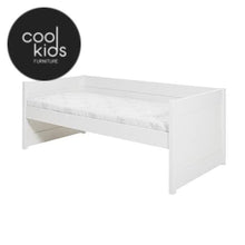 Lade das Bild in den Galerie-Viewer, LIFETIME Kidsrooms Cool Kids bed Cool Kids bed 78 cm
