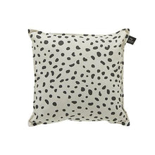 Charger l&#39;image dans la galerie, LIFETIME Kidsrooms Cushion Cushion Dots
