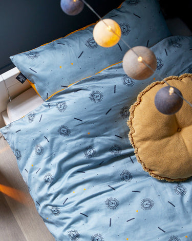 LIFETIME Kidsrooms Cushion Round Cushion - Butterflies/Honey Glow