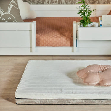 LIFETIME Kidsrooms Pouf Cream Small Play Mattress