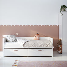 Load image into Gallery viewer, Cool Kids bed 78 cm
